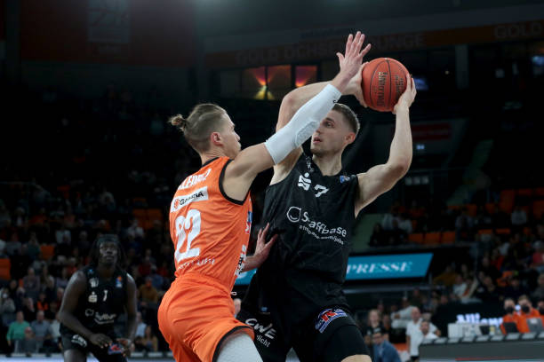 表面上控球 表面上控球