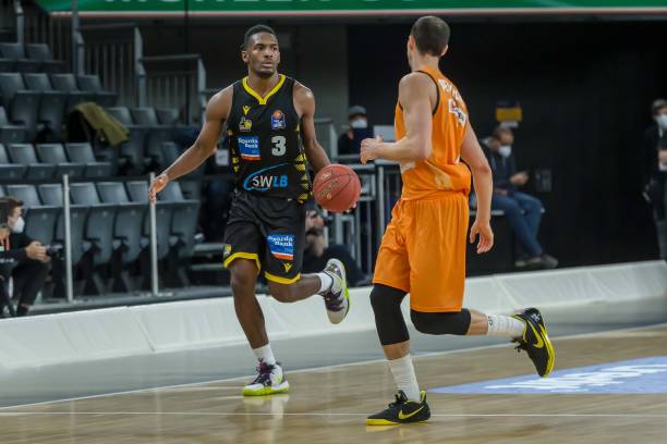 仅延续了他 仅延续了他